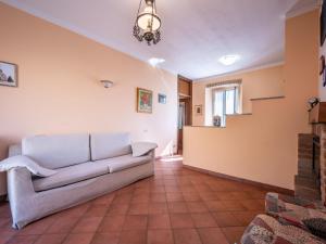 Posezení v ubytování Apartment Bricco dei Ciliegi-1 by Interhome + 19 fotografií