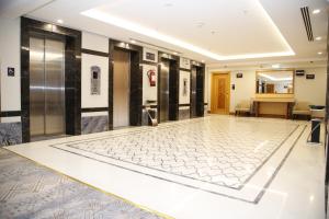 Ο χώρος του λόμπι ή της ρεσεψιόν στο MADEN Al Rawda مادن الروضة