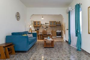 A kitchen or kitchenette at Vasiliki house