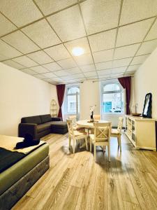 Posedenie v ubytovaní Amazing 2BR Apartment Near Praterstern