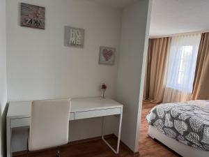 Postel nebo postele na pokoji v ubytování EasyRoom