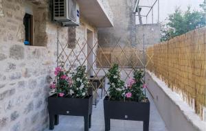 Μπαλκόνι ή βεράντα στο Stunning Apartment In Hvar With Wifi