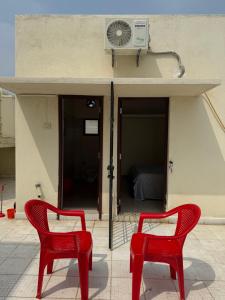 Ảnh trong thư viện ảnh của Sels Home 2 single bed, attached bathroom, lift, third floor, CAR park, entire terrace ở Chennai