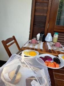 Comida no hostel ou em algum lugar perto