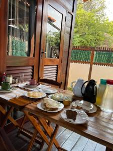 Comida no hostel ou em algum lugar perto