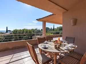 Balkón alebo terasa v ubytovaní Villa Villa Capicciola by Interhome
