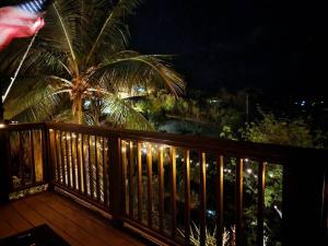 Ảnh trong thư viện ảnh của Tropical Treehouse In Paradise St Thomas ở East End