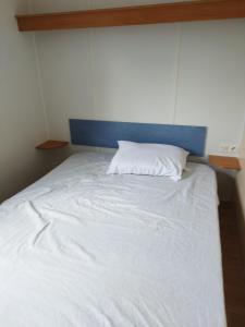Postel nebo postele na pokoji v ubytování Chez Andrée