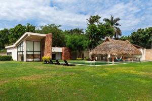 Κήπος έξω από το Villa Tulipan las estacas morelos