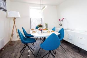 Posezení v ubytování KYST 5410 Floating Home 2 + 17 fotografií