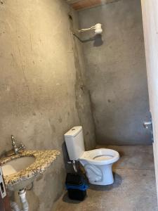 Bilik mandi di Casa - Área de Laser com Piscina em Rifaina