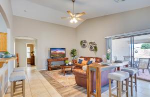 Μια τηλεόραση ή/και κέντρο ψυχαγωγίας στο Karsten Maricopa