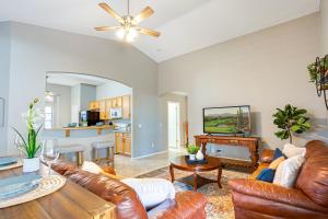 Μια τηλεόραση ή/και κέντρο ψυχαγωγίας στο Karsten Maricopa +33 φωτογραφίες