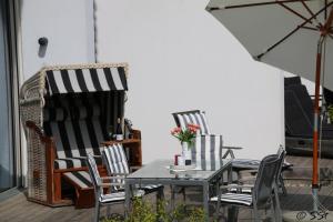 Galeriebild der Unterkunft Ostsee - Reetdachhaus Nr 9 "Emma" im Strand Resort in Heiligenhafen