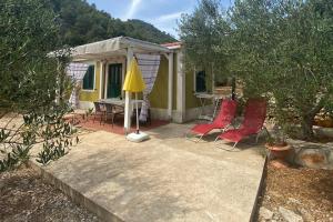 Vonkajšia záhrada v ubytovaní Secluded fisherman's cottage Cove Skozanje, Hvar - 19749