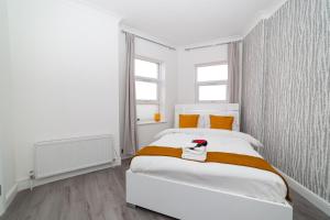 Postel nebo postele na pokoji v ubytování Diana Hotel
