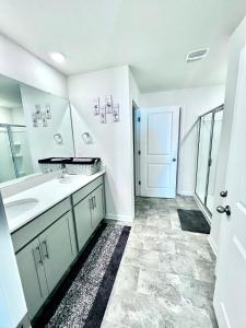 Fotografie z fotogalerie ubytování Spacious 4-bedroom house,6beds with office space v destinaci Charlotte + 45 fotografií