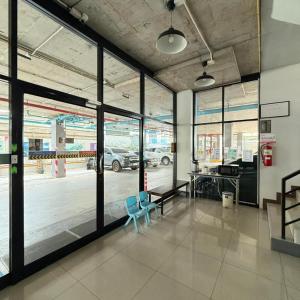Gallery image of BAAN PAKNAM HOTEL in Bang Bo