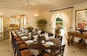 Royal Westmoreland Benjoli Breeze, Palm Ridge 10 by Island Villas 레스토랑 또는 맛집