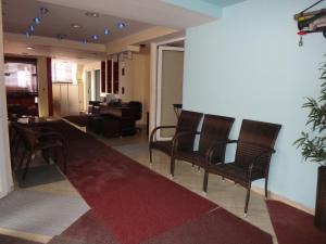 Posezení v ubytování 9 Queens Spa Hotel