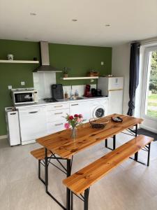 Köök või kööginurk majutusasutuses Gîte cocooning avec piscine