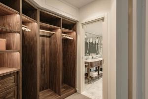 Un baño de Corinthia Palace Malta