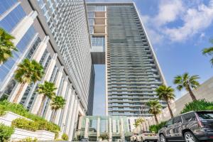 Foto de la galeria de Silkhaus elegant studio in the central DIFC with balcony and city views a Dubai