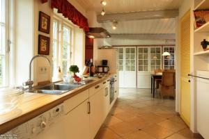 Η κουζίνα ή μικρή κουζίνα στο Inseltraum-Strandläufer