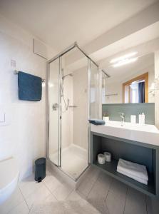 Koupelna v ubytování Waldelerhof- Appartements in Meransen + 16 fotografií