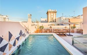 Πισίνα στο ή κοντά στο Cozy Apartment In Cádiz With Wifi +11 φωτογραφίες