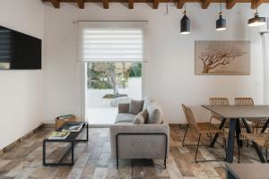 Μια τηλεόραση ή/και κέντρο ψυχαγωγίας στο Siké