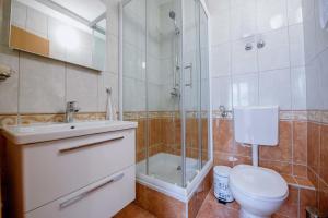 Koupelna v ubytování Villa Kathi