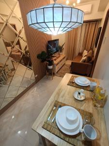 Posezení v ubytování CLMN Staycation Metro Manila