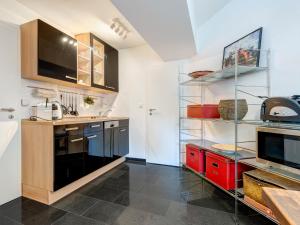 Кухня или мини-кухня в Ostseeresidenz Gorki Park GP 07A mit Wellness und Schwimmbad
