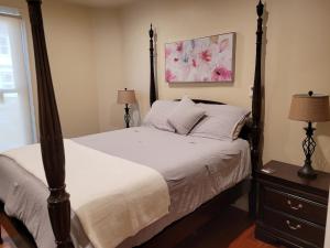 Imagen de la galería de Newly remodeled mountain home!, en Floriston