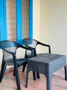 Χώρος καθιστικού στο beach view balcony resort by hello varkala