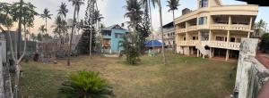 Κήπος έξω από το beach view balcony resort by hello varkala