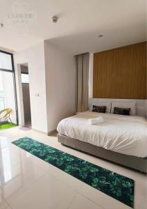 Φωτογραφία από το άλμπουμ του The Shore Studio Balcony Seaview by Clover Home A13A07 σε Kota Kinabalu