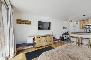 Köök või kööginurk majutusasutuses Snowpeak Serenity