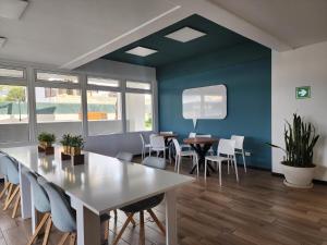 Posezení v ubytování Skyline Penthouse 901