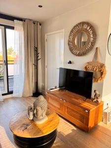 TV a/nebo společenská místnost v ubytování Studio Casa Martine