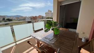 Balkón alebo terasa v ubytovaní Apartamento acogedor con piscina en Santa Margarita