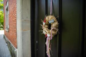 RödentalにあるAlte Schule Spittelstein 1OG rechtsの鳥の巣