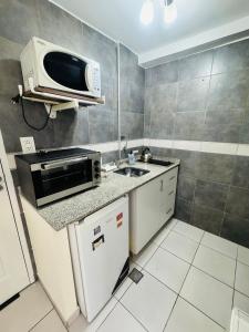Η κουζίνα ή μικρή κουζίνα στο ApartSur Santa Fe