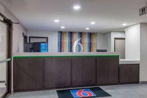 Vstupní hala nebo recepce v ubytování Motel 6-Brenham, TX