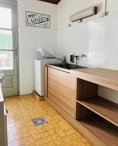 Una cocina o zona de cocina en Peonía Tempo