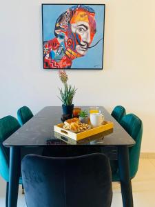 Fotografia z galérie ubytovania New Modern 2BD aprt with shared rooftop pool B2 v Aténach