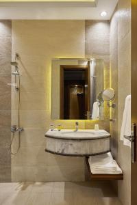 Ένα μπάνιο στο Nur Al Naseem by Makarem