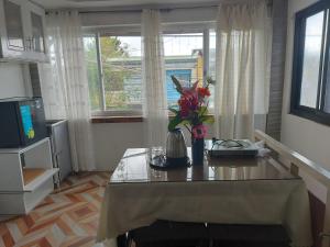 Dapur atau dapur kecil di Room Calapan