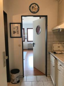 Kuchyň nebo kuchyňský kout v ubytování Ferienwohnung Thordsen 5